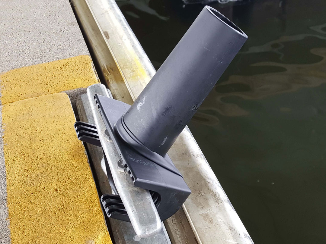 Lunker Trail Rod Holder